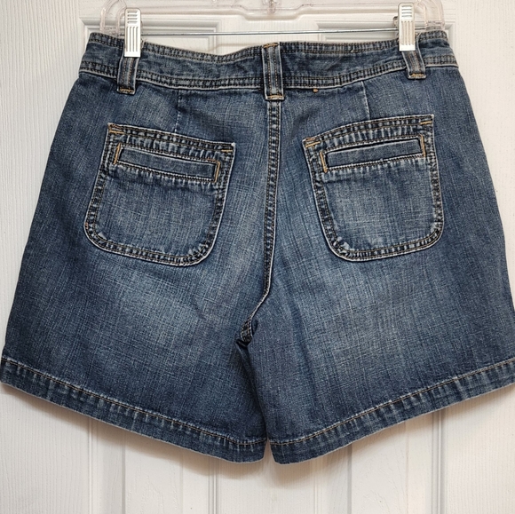 EUC Old Navy Jean Shorts - Picture 2 of 3